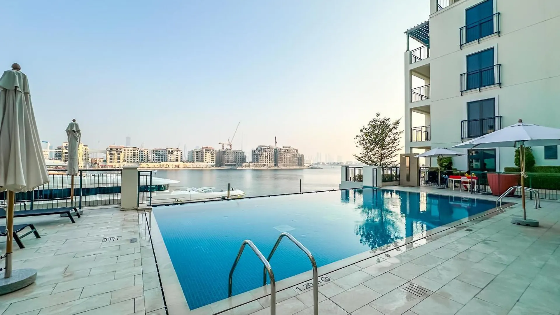 Le Pont, Port De La Mer 1 Bedroom Apartment دبي الإمارات العربية المتحدة